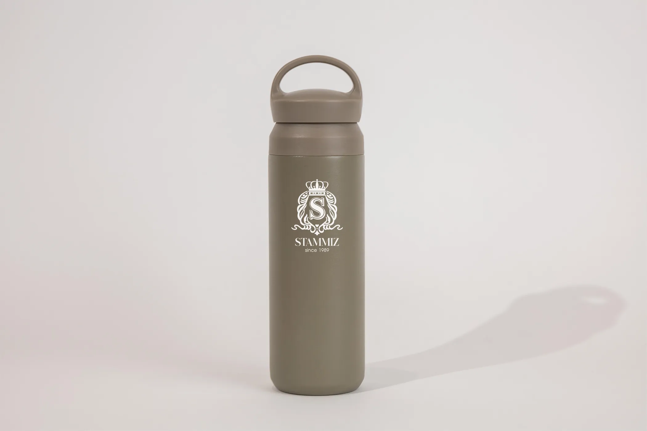 กระบอกน้ำ พร้อมหูหิ้ว ความจุ 600 มล.