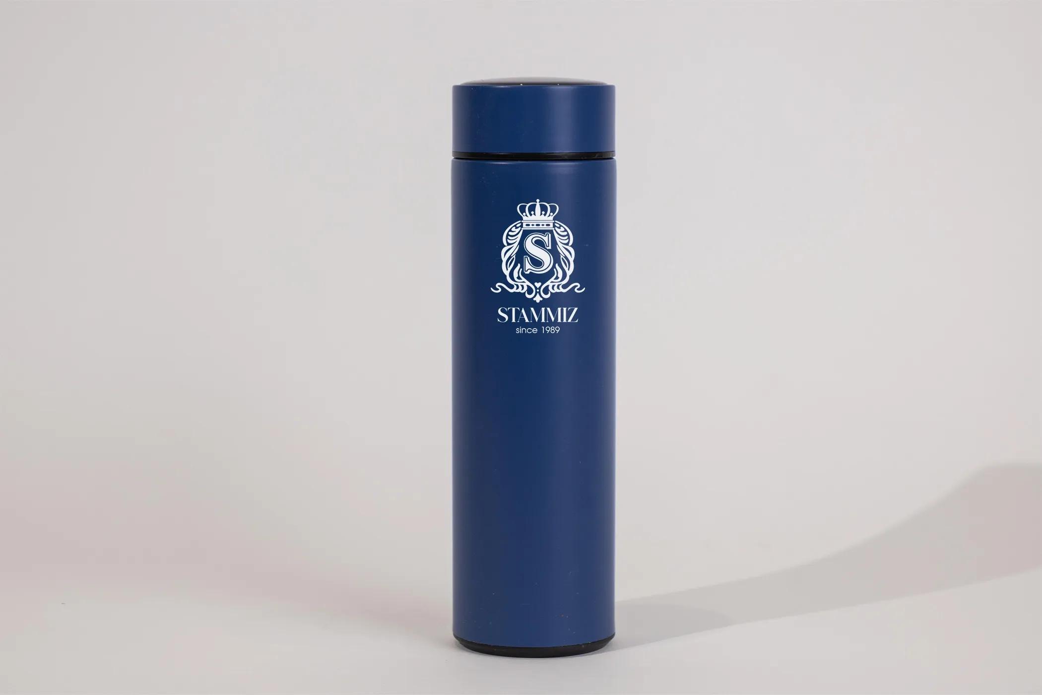 กระบอกน้ำสแตนเลสเก็บอุณภูมิ มี LED แสดงอุณหภูมิ ความจุ 600 มล.