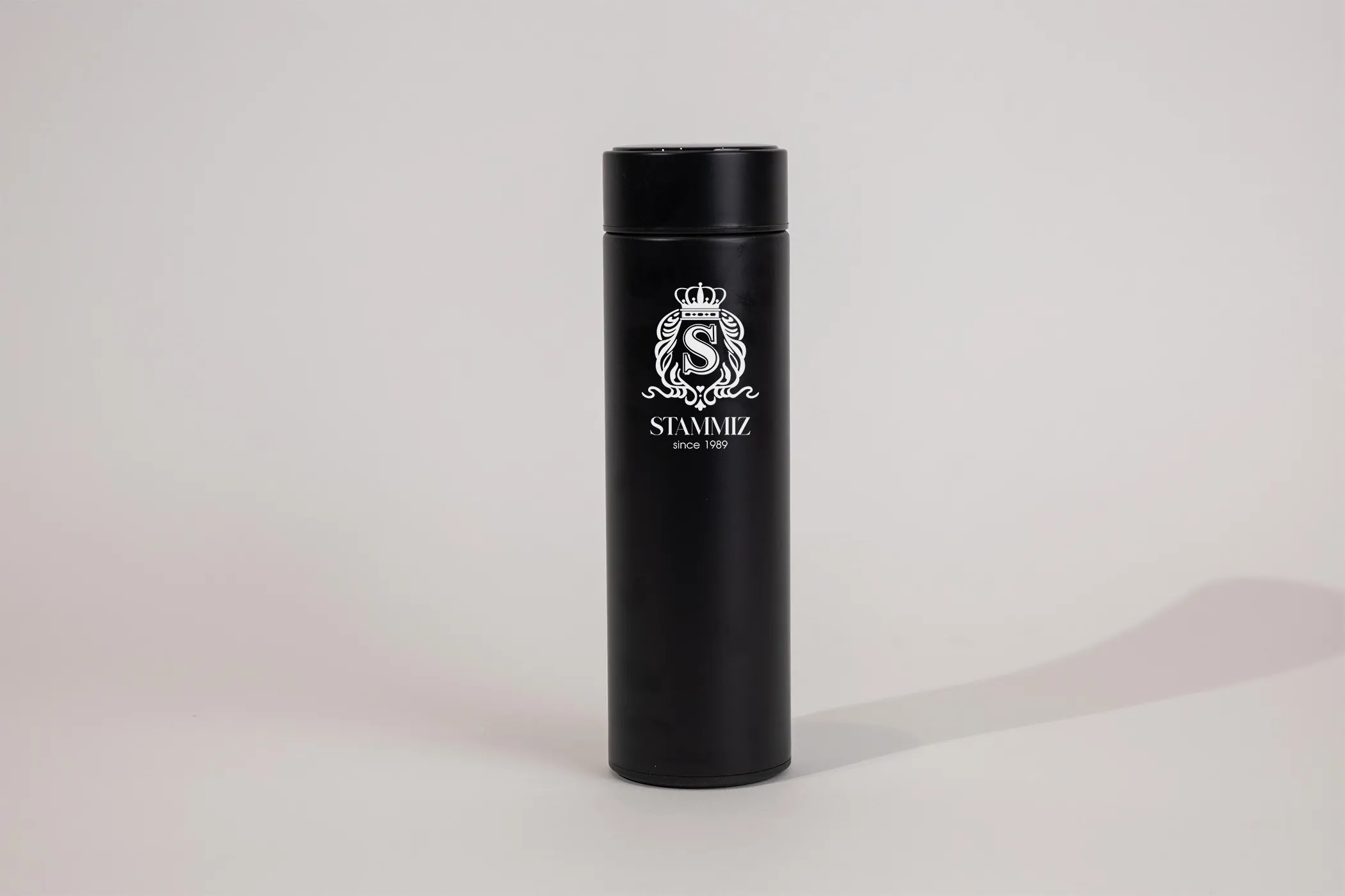 กระบอกน้ำสแตนเลสเก็บอุณภูมิ มี LED แสดงอุณหภูมิ ความจุ 600 มล.