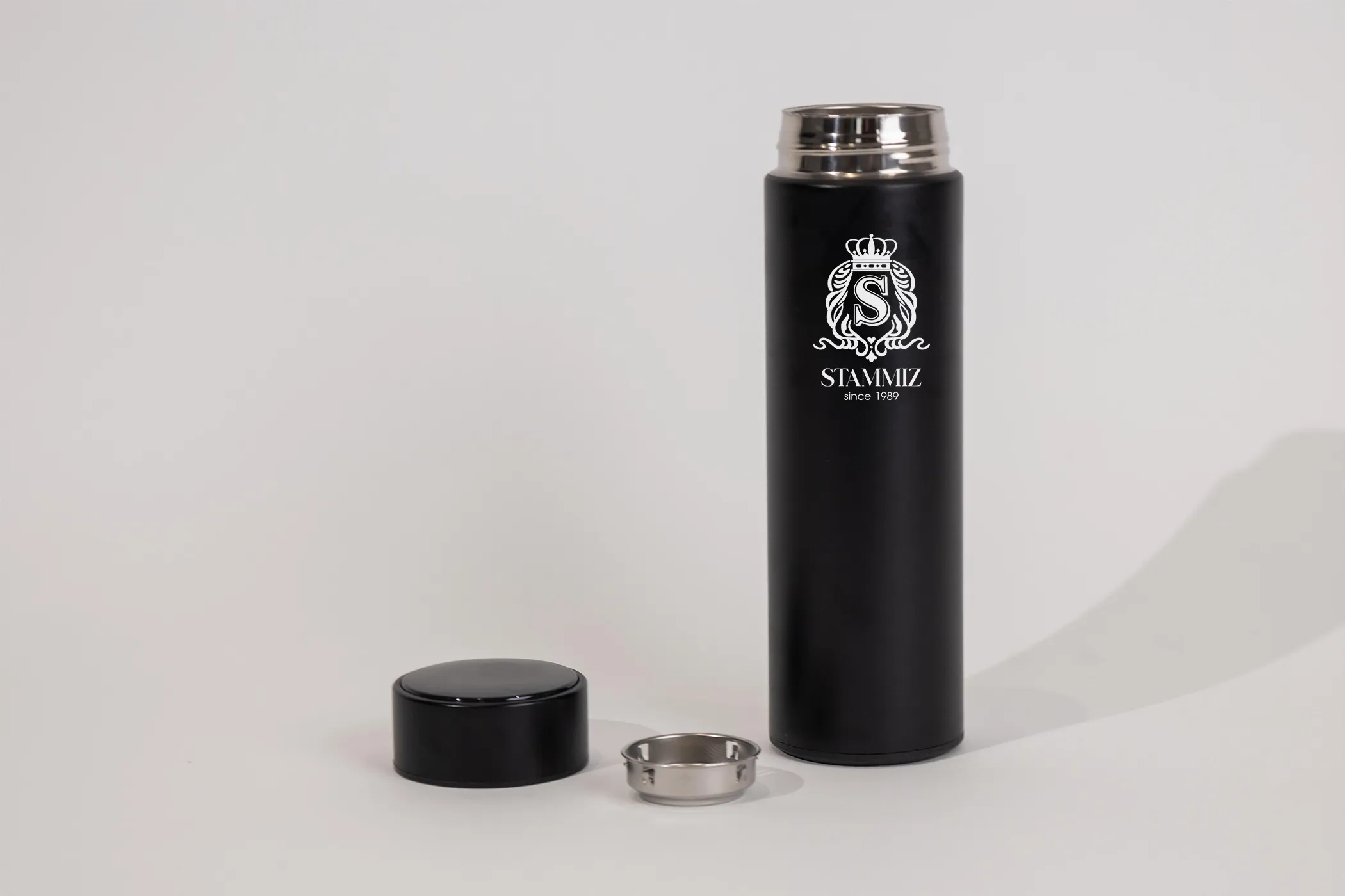 กระบอกน้ำสแตนเลสเก็บอุณภูมิ มี LED แสดงอุณหภูมิ ความจุ 600 มล.