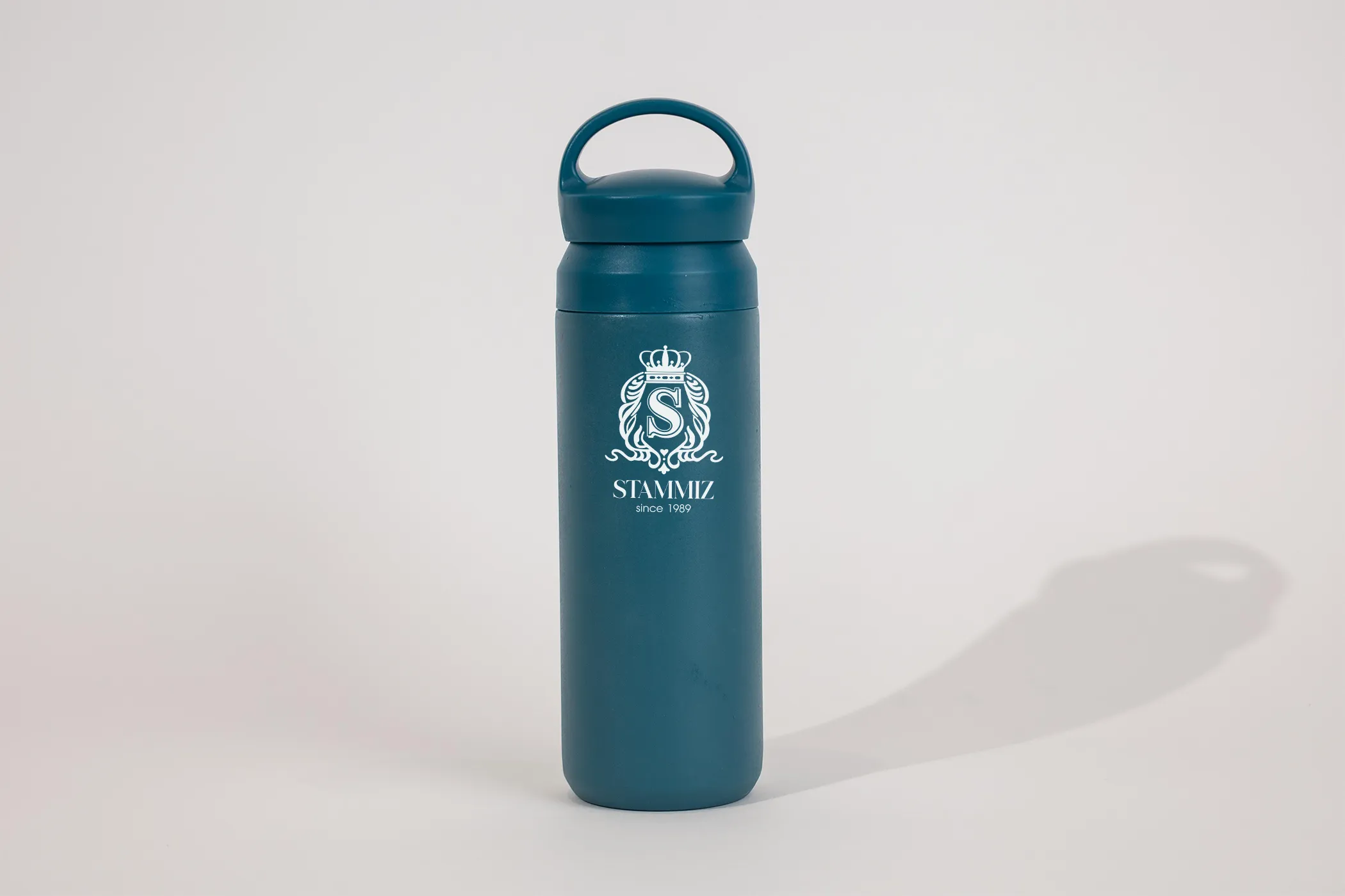 กระบอกน้ำ พร้อมหูหิ้ว ความจุ 600 มล.