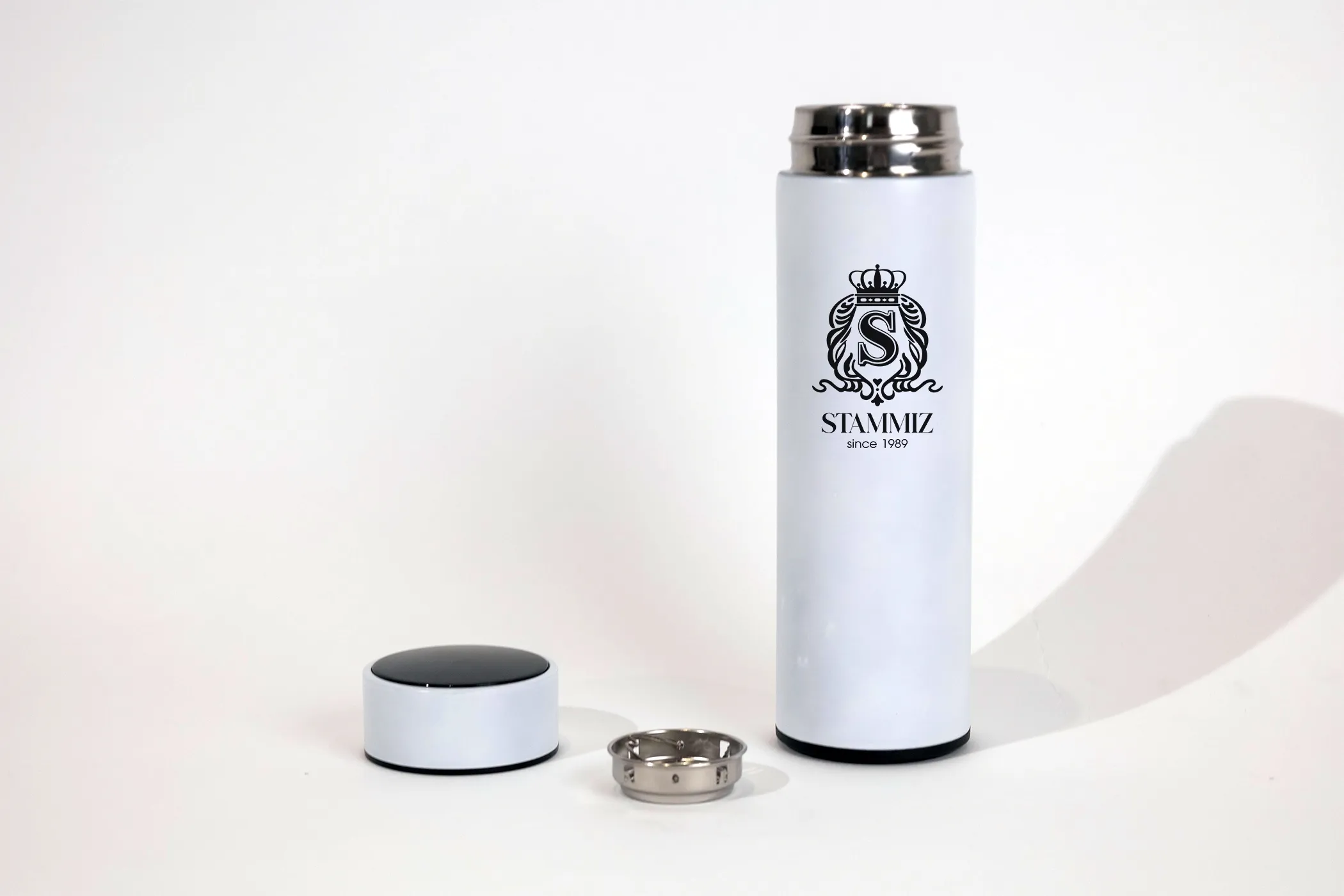 กระบอกน้ำสแตนเลสเก็บอุณภูมิ มี LED แสดงอุณหภูมิ ความจุ 600 มล.