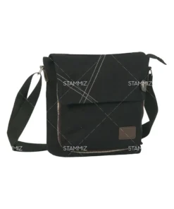 กระเป๋าอเนกประสงค์ ดีไซน์สวย ผลิตจากวัสดุคุณภาพ พร้อมสกรีนโลโก้องค์กร เหมาะสำหรับของขวัญหรือของแจกพรีเมียม