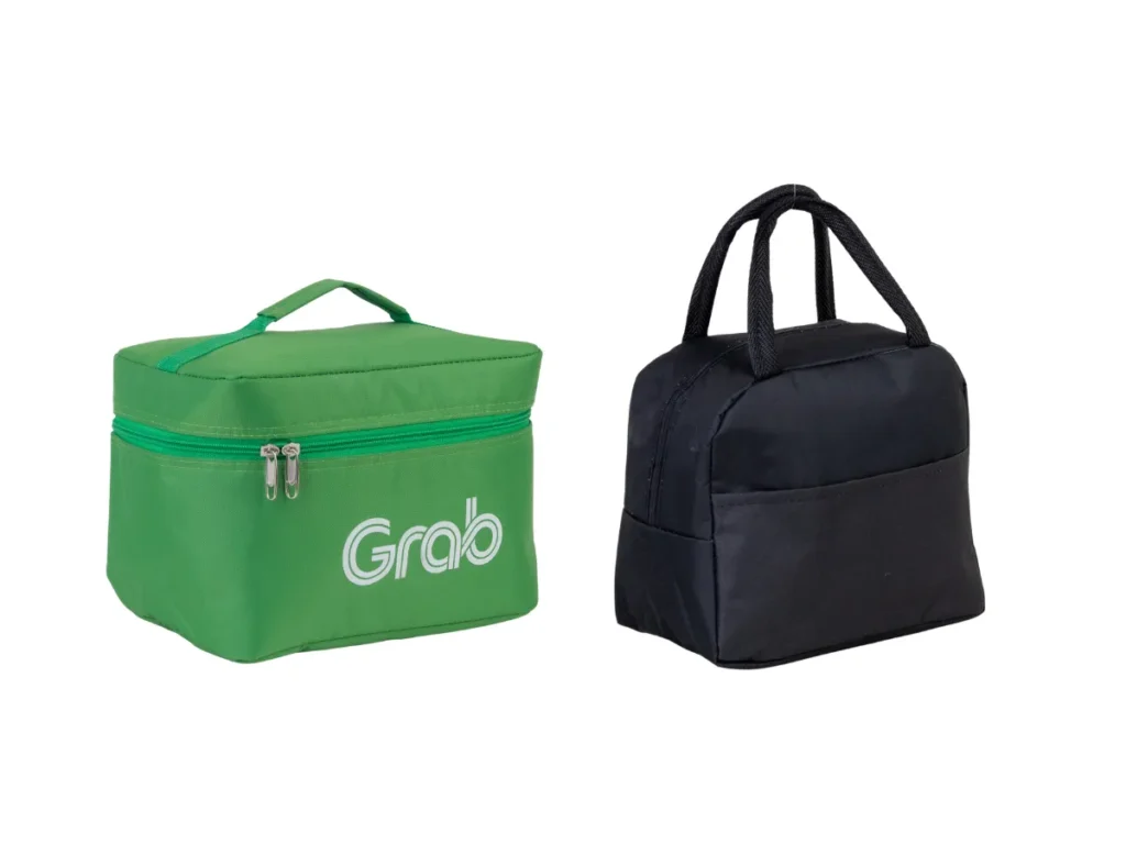 ผลิตกระเป๋าเก็บความเย็นสกรีนโลโก้แบรนด์